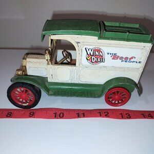 Vintage Winn Dixie "The Beef People" Model T Bank Advertisment "AS IS"